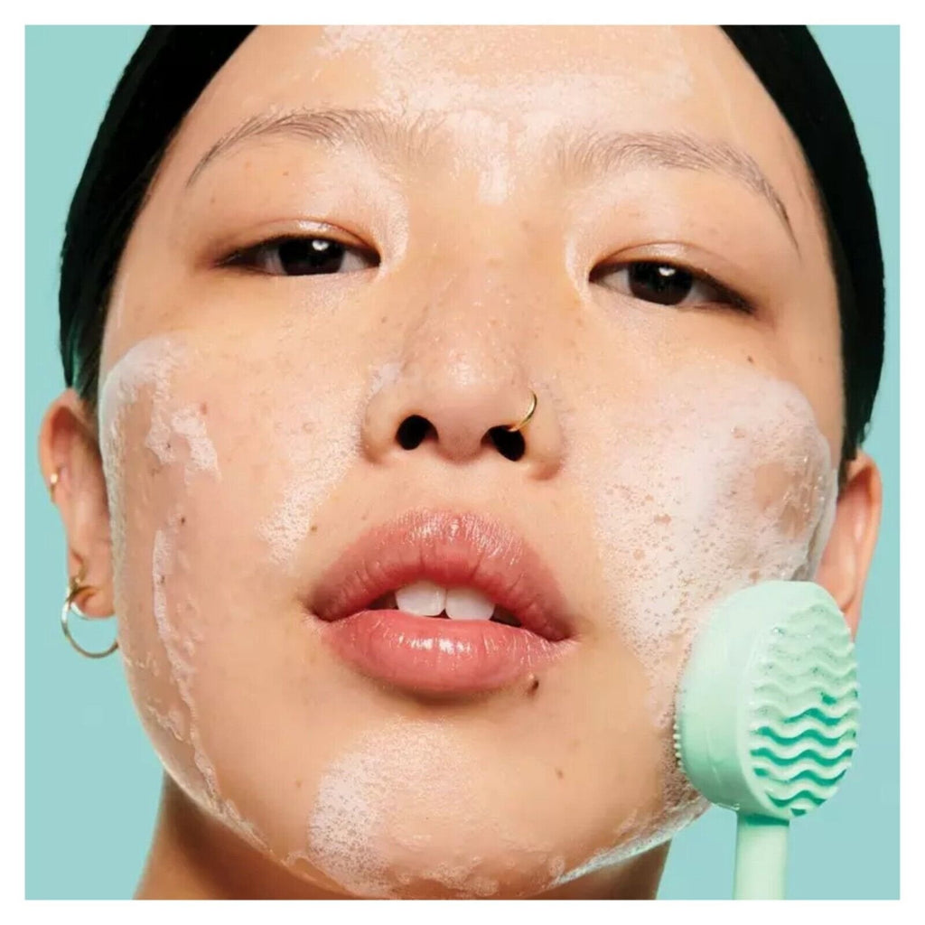 Benefit Cosmetics - All-in-One Mask Wand Mask Applicator & Cleansing Tool - Image 3